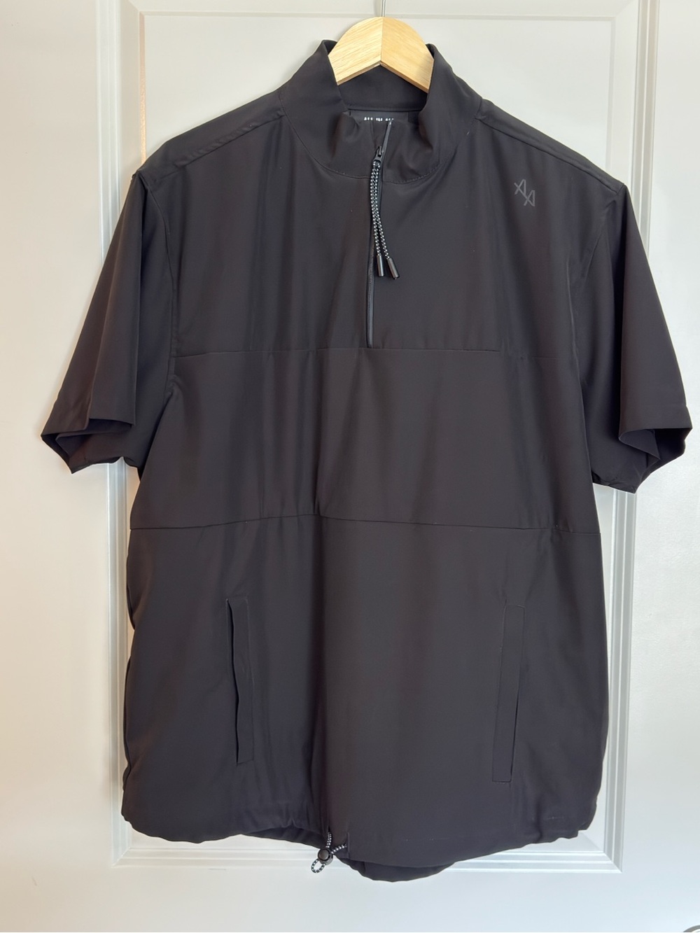 Men’s Short-Sleeve Performance Jacket — Black